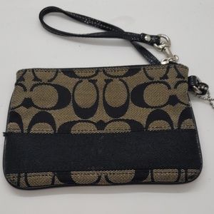 Coach Classic Coach Pattern Wristlet in Black